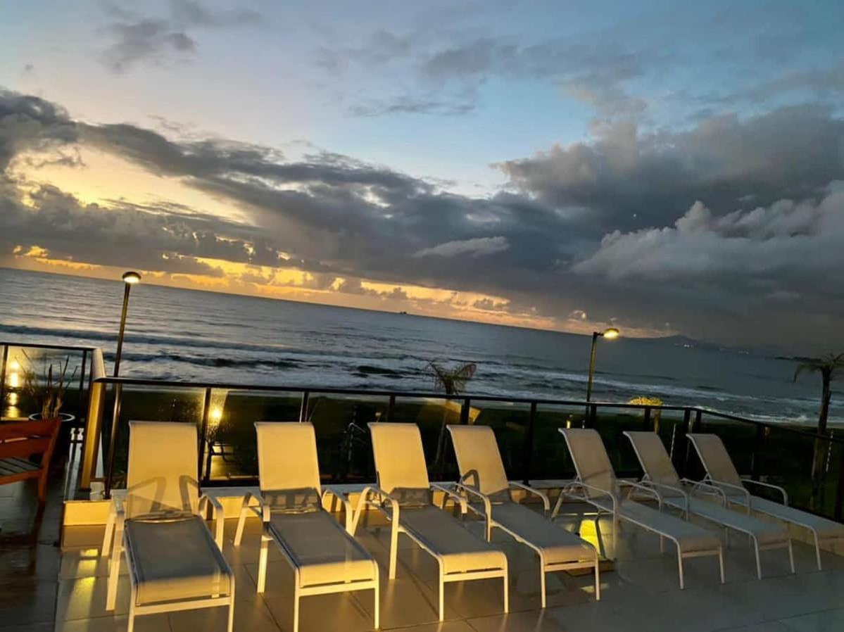 Appartamento Pé na areia - próximo ao Beto Carreiro Barra Velha  Esterno foto